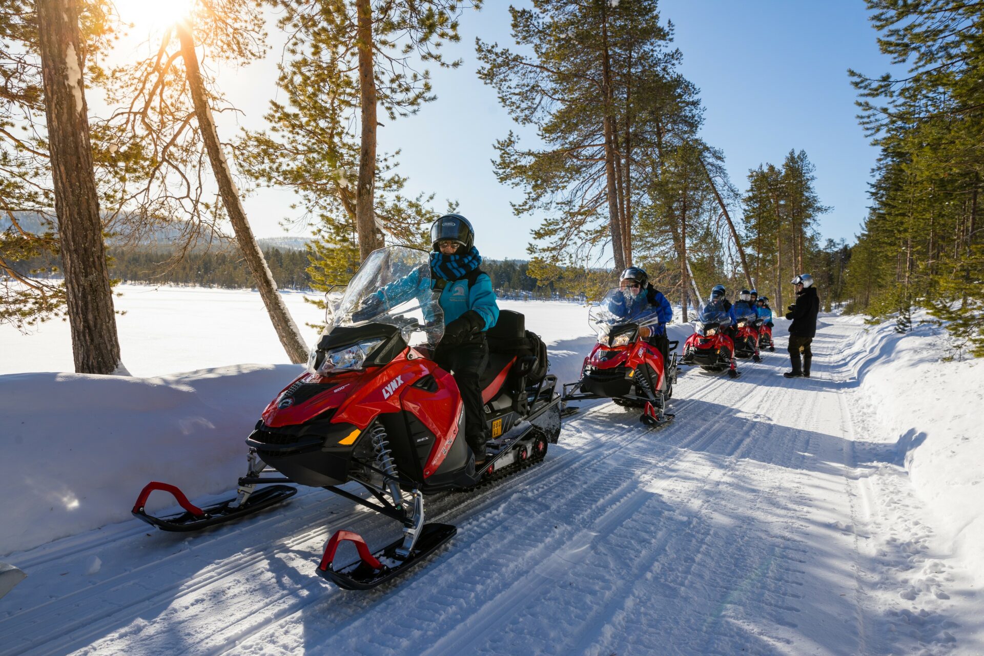 Fins Lapland winter vakantie sneeuwscootertocht