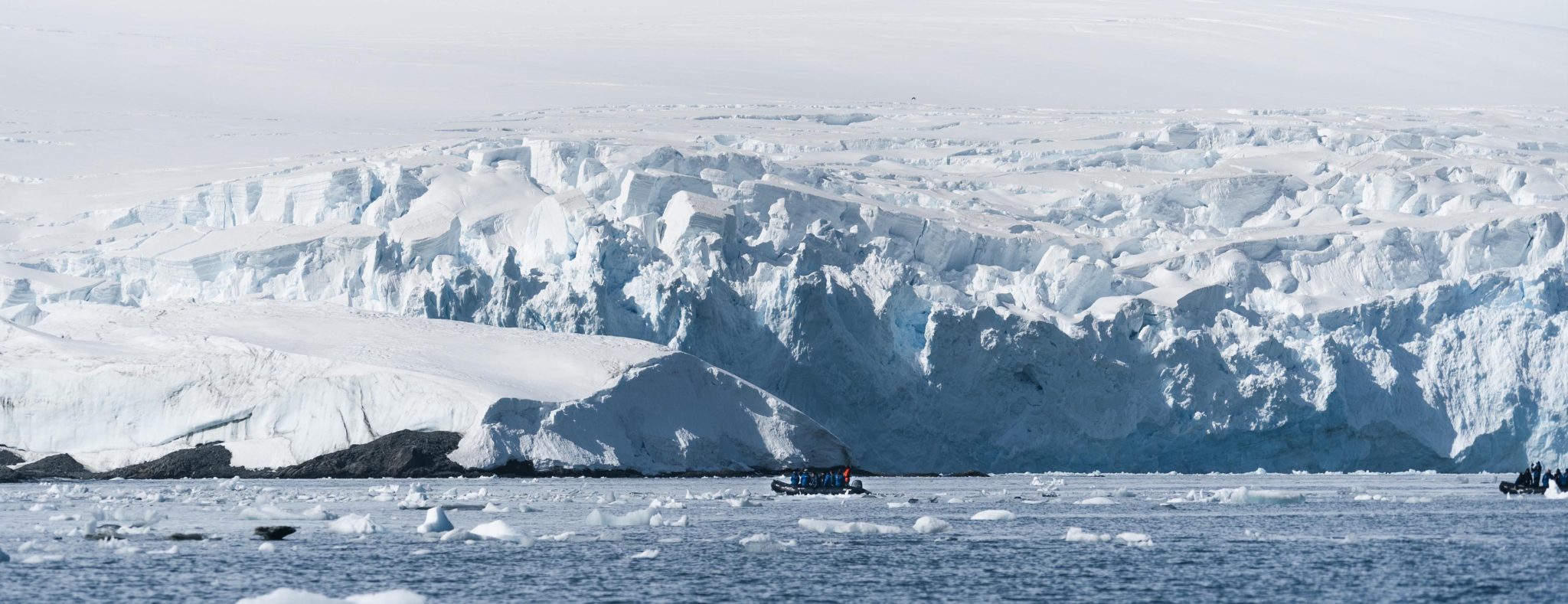 Zodiac expeditie op het Antarctisch schiereiland