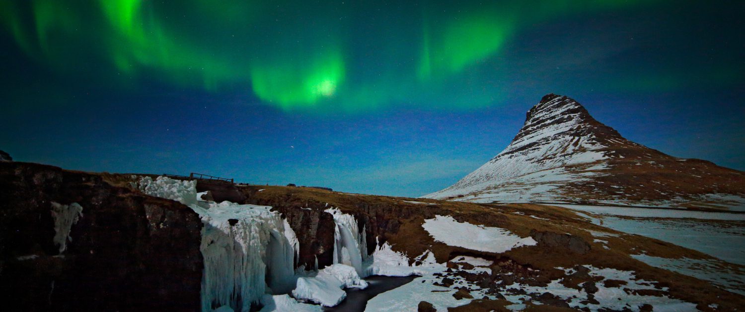 Sprookjesachtig is het noorderlicht bij de Kirkjufell in IJsland zeker