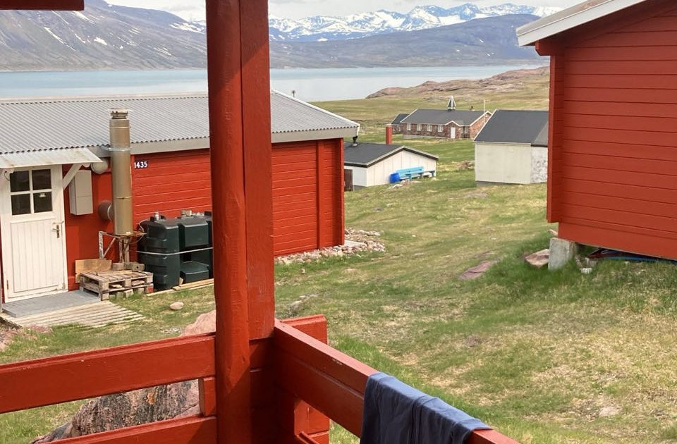 Uitzicht vanuit het huisje Uitzicht vanuit het huisje